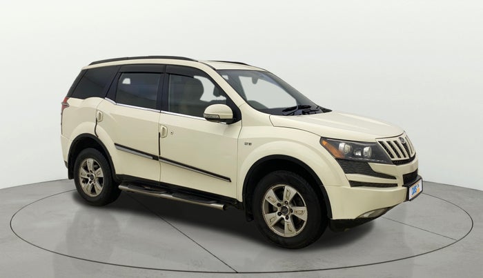 2012 Mahindra XUV500 W8, Diesel, Manual, 1,34,908 km, Right Front Diagonal