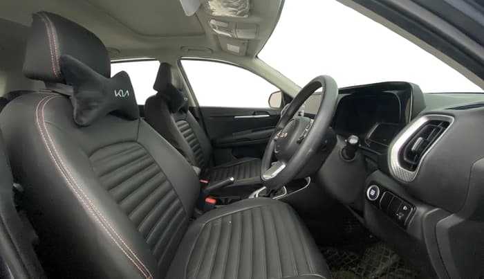 2022 KIA SONET HTK PLUS 1.0 IMT, Petrol, Manual, 25,603 km, Right Side Front Door Cabin