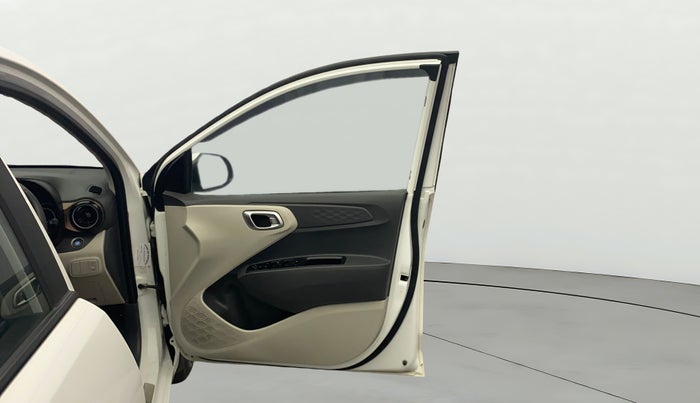 2020 Hyundai AURA SX 1.2 (O), Petrol, Manual, 26,825 km, RHS Front Door