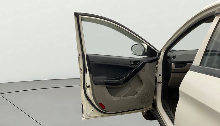 2019 Tata NEXON XM PETROL, Petrol, Manual, 49,510 km, LHS Front Door