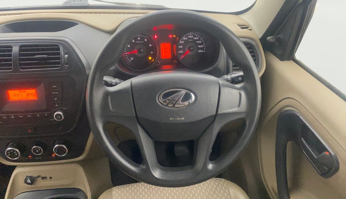 2017 Mahindra TUV300 T6 PLUS, Diesel, Manual, 30,609 km, Steering Wheel Close Up