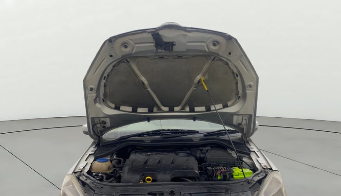 2014 Skoda Rapid AMBITION 1.6 TDI CR MT PLUS, Diesel, Manual, 1,15,272 km, Open Bonet