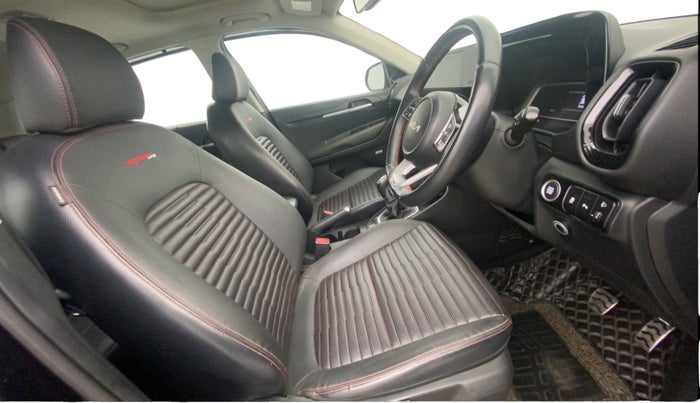 2022 KIA SONET GTX PLUS 1.0 IMT, CNG, Manual, 44,846 km, Right Side Front Door Cabin