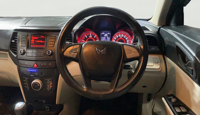 2022 Mahindra XUV300 W6 1.5 DIESEL AMT, Diesel, Automatic, 91,756 km, Steering Wheel Close Up