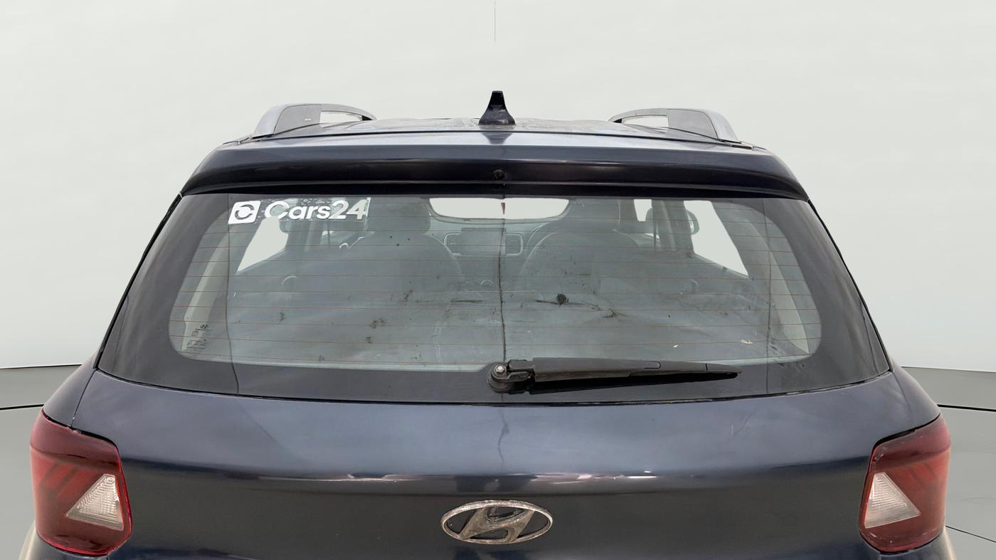 2019 Hyundai VENUE SX 1.0 (O) TURBO, Petrol, Manual, 63,644 km, Rear Windshield