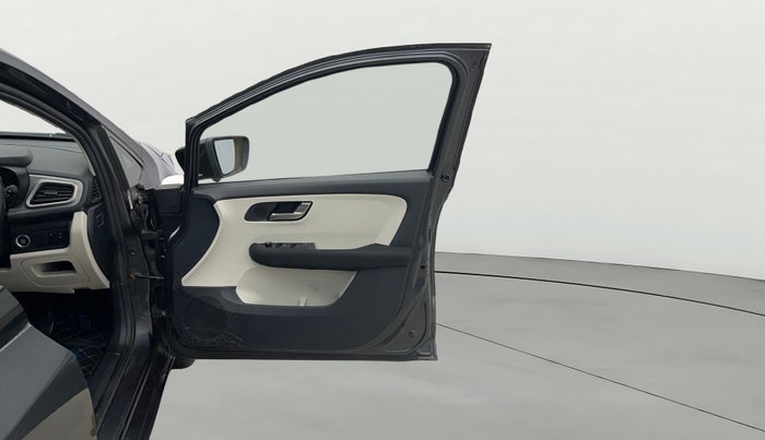 2021 Tata ALTROZ XZ PETROL, Petrol, Manual, 66,054 km, RHS Front Door