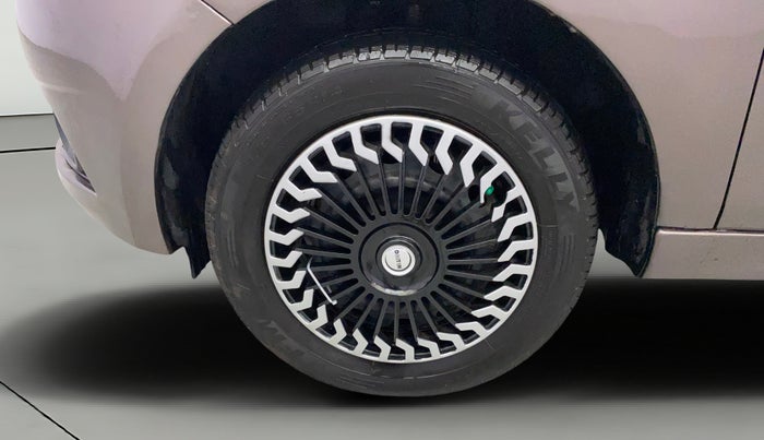 2016 Tata Tiago XT PETROL, Petrol, Manual, 71,957 km, Left Front Wheel