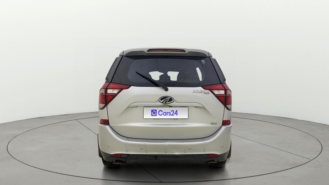 2019 Mahindra XUV500 W11, Diesel, Manual, 1,08,000 km, Back/Rear