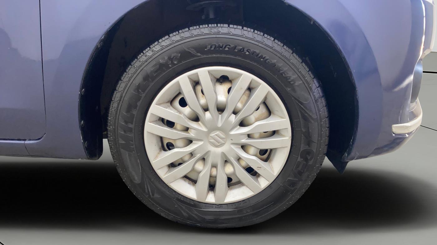 2020 Maruti Dzire LXI, Petrol, Manual, 77,035 km, Right Front Wheel