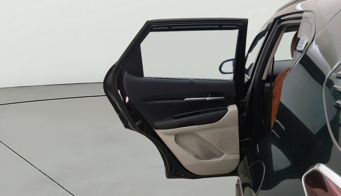 2022 KIA SONET HTX 1.0 IMT, Petrol, Manual, 24,450 km, LHS Rear Door