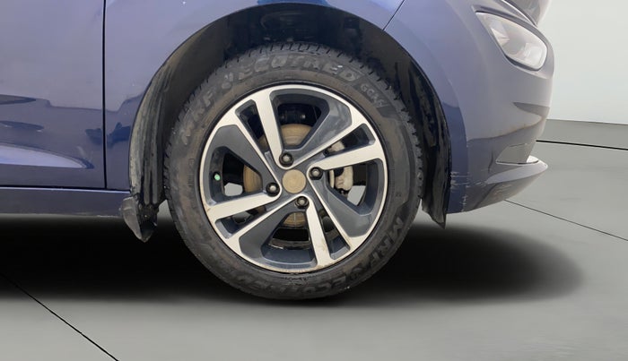 2023 Tata ALTROZ XZA PLUS (O) SUNROOF P , Petrol, Automatic, 39,828 km, Right Front Wheel