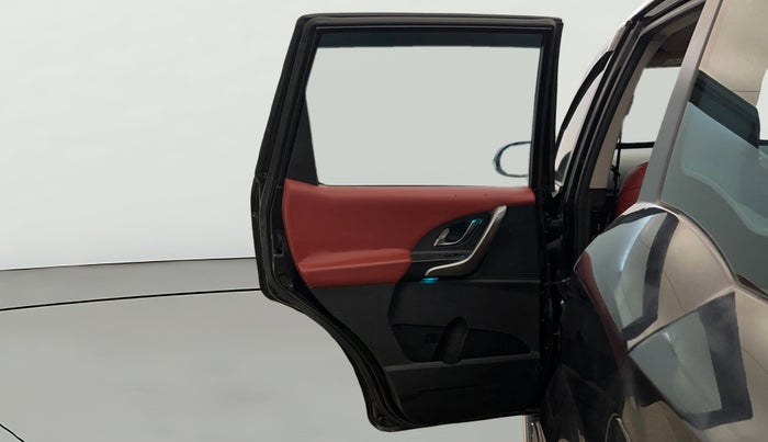 2019 Mahindra XUV500 W7 AT, Diesel, Automatic, 61,362 km, LHS Rear Door