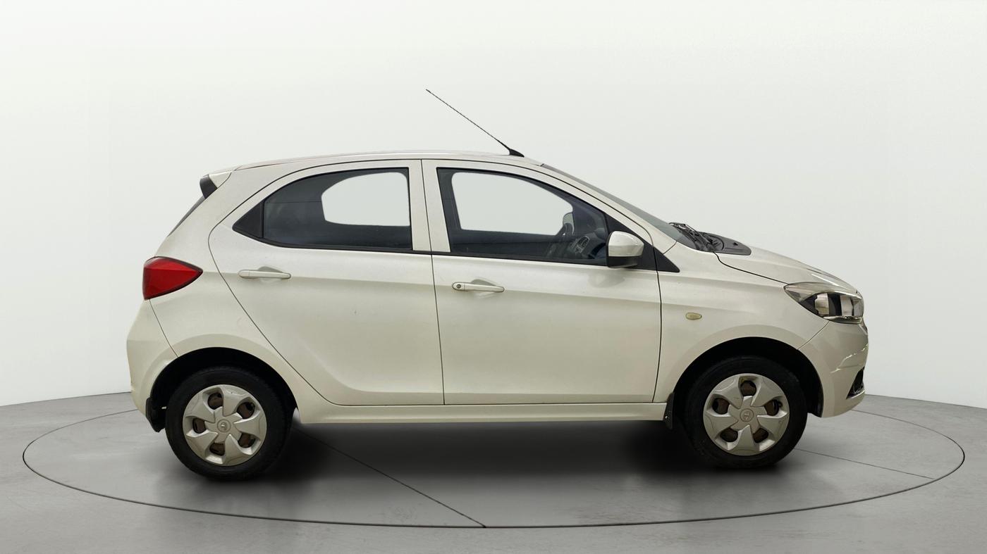 2018 Tata Tiago XT PETROL, Petrol, Manual, 22,439 km, Right Side View