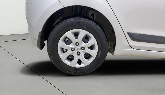 2016 Hyundai Elite i20 SPORTZ 1.2, Petrol, Manual, 48,724 km, Right Rear Wheel