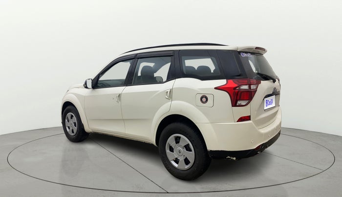 2019 Mahindra XUV500 W5, Diesel, Manual, 85,365 km, Left Back Diagonal