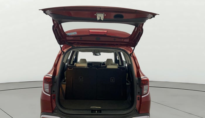 2022 KIA CARENS LUXURY PLUS 1.4 PETROL DCT 7 STR, Petrol, Automatic, 42,428 km, Boot Door Open