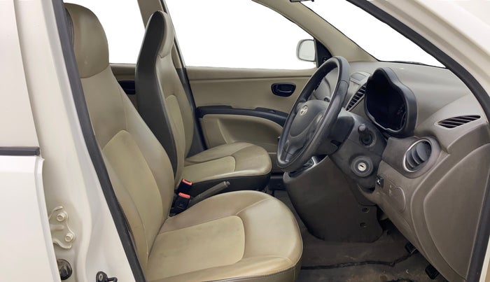 2015 Hyundai i10 MAGNA 1.1, CNG, Manual, 68,805 km, Right Side Front Door Cabin