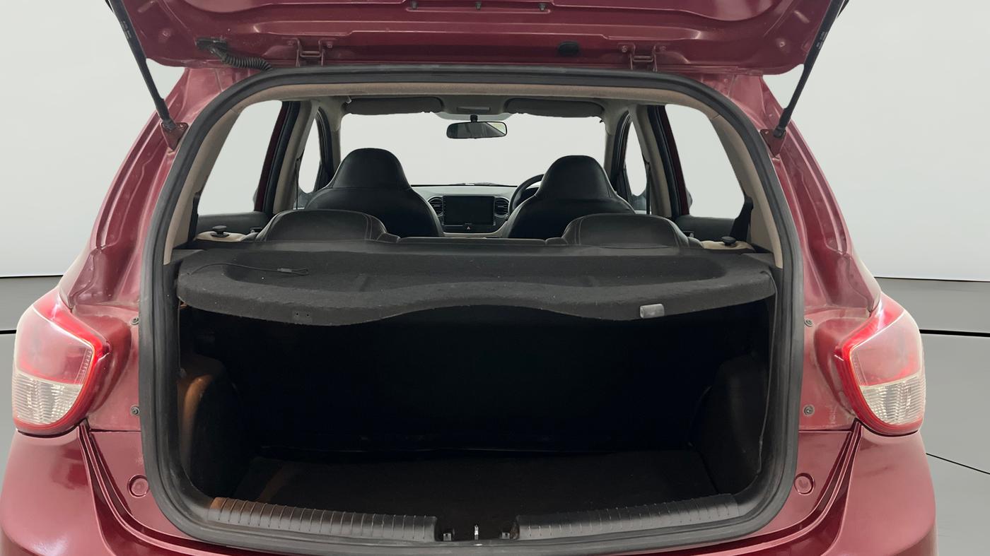 2014 Hyundai Grand i10 SPORTZ 1.2 KAPPA VTVT, Petrol, Manual, 93,042 km, Boot Open Zoomed View