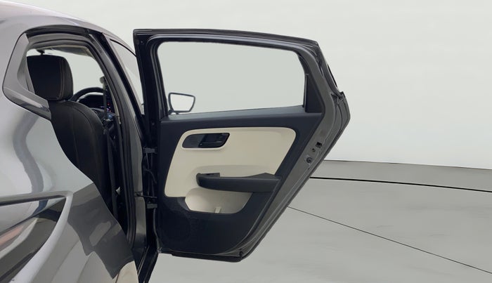 2024 Tata ALTROZ XM PLUS CNG, CNG, Manual, 28,896 km, RHS Rear Door
