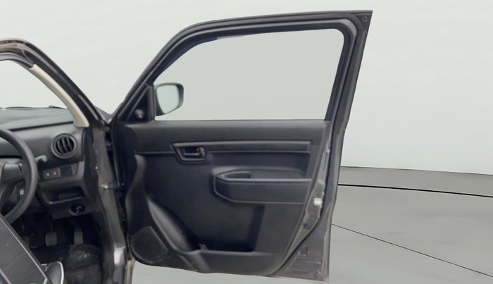 2025 Maruti S PRESSO VXI, Petrol, Manual, 1,609 km, RHS Front Door