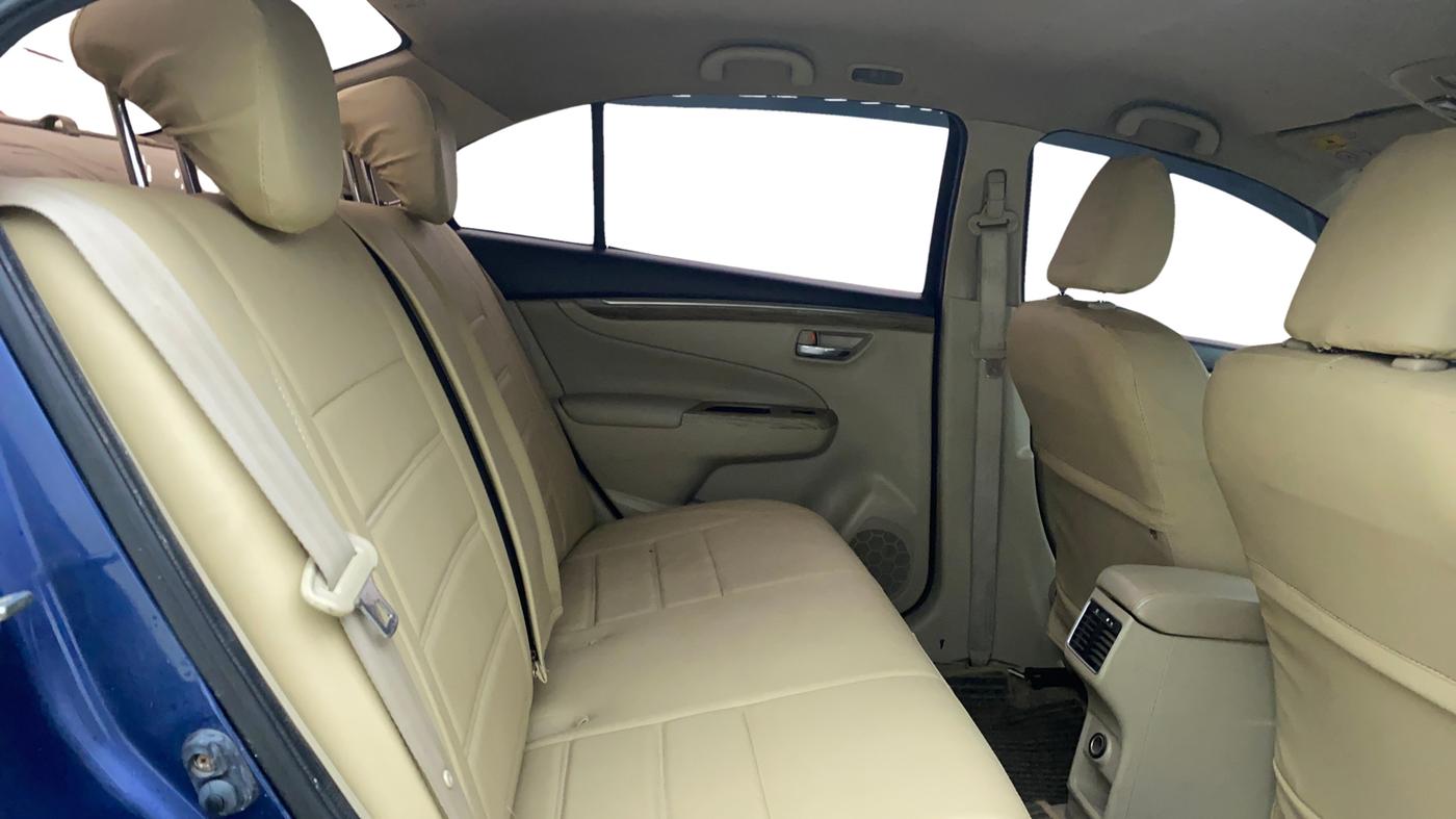 2019 Maruti Ciaz ALPHA DIESEL 1.5, Diesel, Manual, 1,46,138 km, Right Side Rear Door Cabin