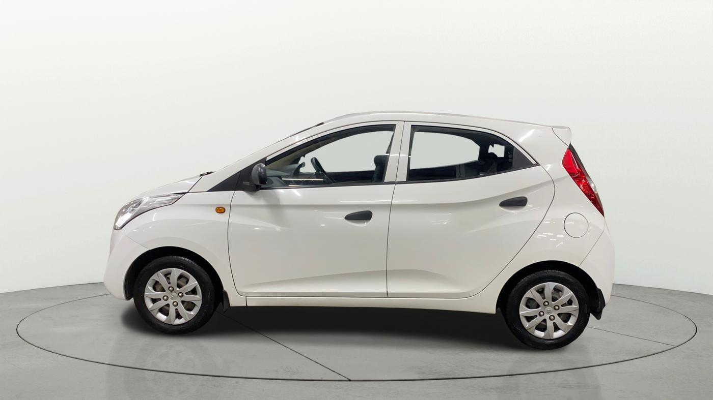 2015 Hyundai Eon MAGNA +, Petrol, Manual, 45,523 km, Left Side