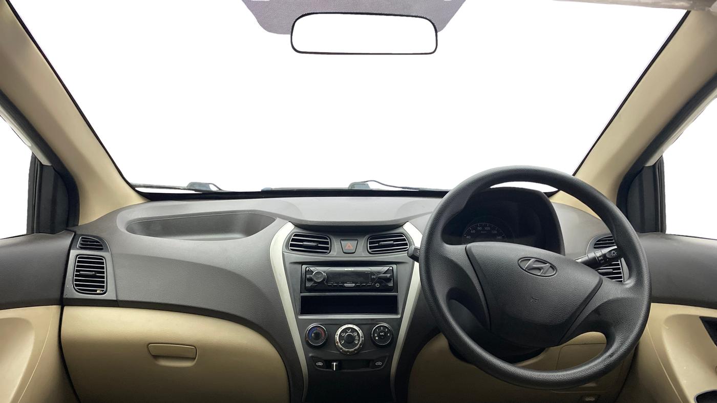 2018 Hyundai Eon ERA +, Petrol, Manual, 73,711 km, Dashboard