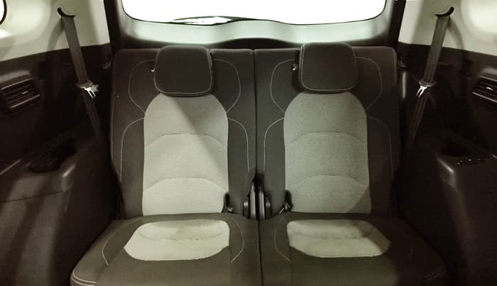 2022 MG HECTOR PLUS SUPER 1.5 PETROL TURBO HYBRID MT 7-STR, Petrol, Manual, 20,862 km, Third Seat Row ( optional )