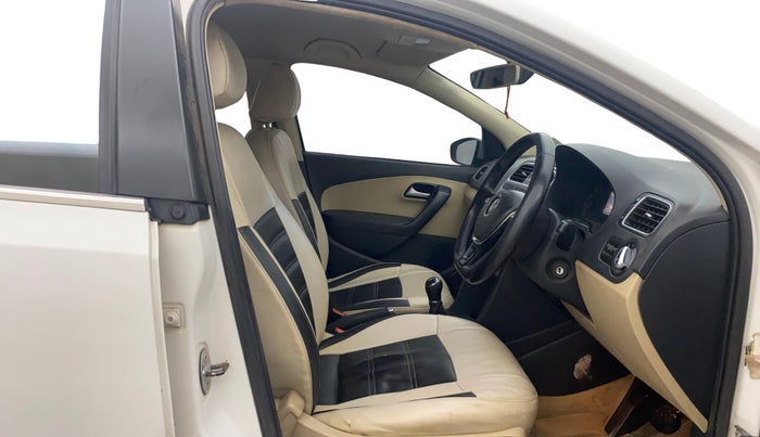 2016 Volkswagen Polo HIGHLINE1.2L, Petrol, Manual, 76,926 km, Right Side Front Door Cabin