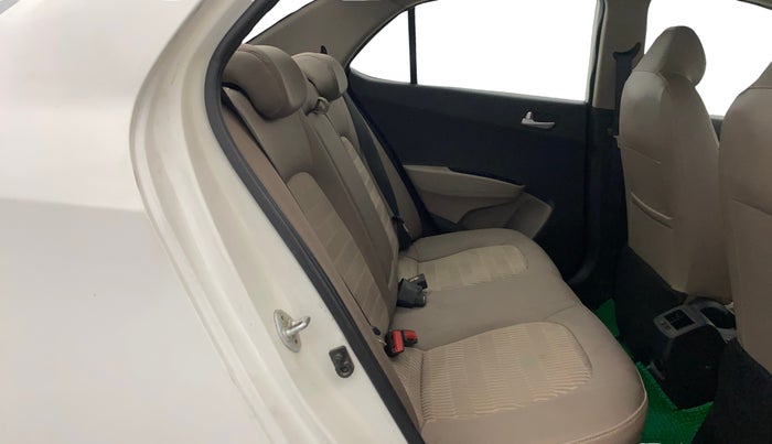 2017 Hyundai Xcent SX 1.2, Petrol, Manual, 89,636 km, Right Side Rear Door Cabin