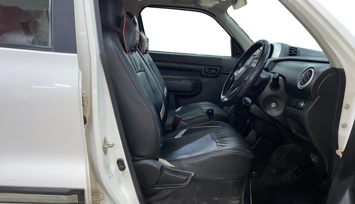 2020 Maruti S PRESSO VXI+, CNG, Manual, 1,08,430 km, Right Side Front Door Cabin