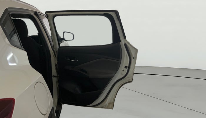 2025 Nissan MAGNITE N-Connecta B4D 1.0 Petrol MT, Petrol, Manual, 2,786 km, RHS Rear Door