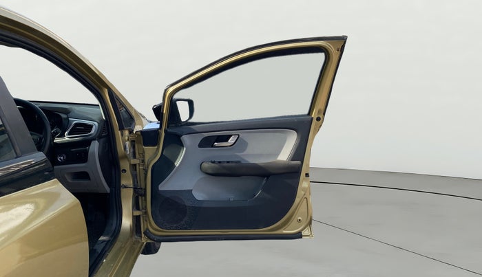 2020 Tata ALTROZ XZ PETROL, Petrol, Manual, 78,334 km, RHS Front Door