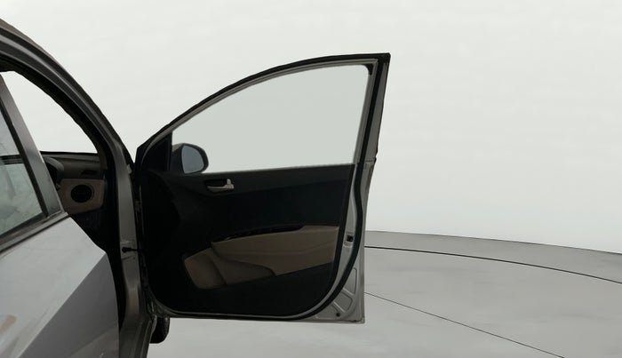 2014 Hyundai Xcent S 1.2, Petrol, Manual, 54,737 km, RHS Front Door