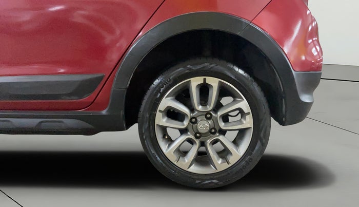 2017 Hyundai i20 Active 1.2 SX, Petrol, Manual, 21,209 km, Left Rear Wheel