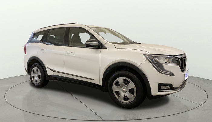 2022 Mahindra XUV700 AX 3 P MT 5 STR, Petrol, Manual, 45,328 km, SRP