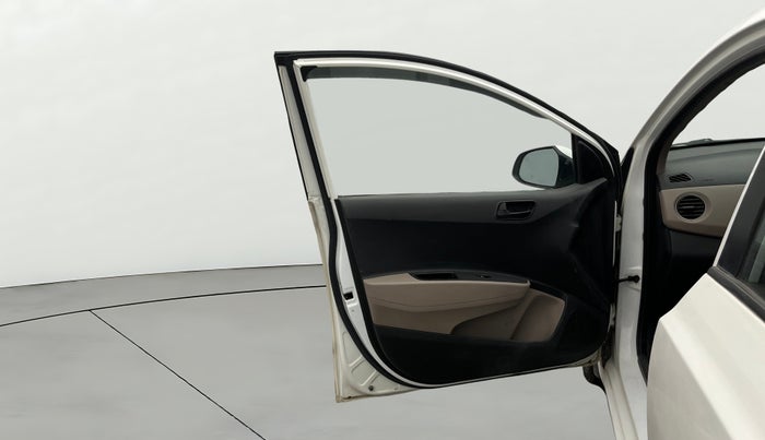 2019 Hyundai Xcent S 1.2, Petrol, Manual, 31,094 km, LHS Front Door