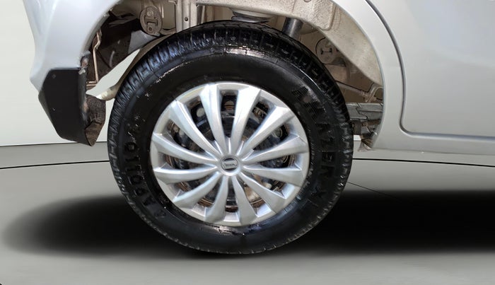 2017 Maruti Alto 800 LXI, Petrol, Manual, 48,317 km, Right Rear Wheel