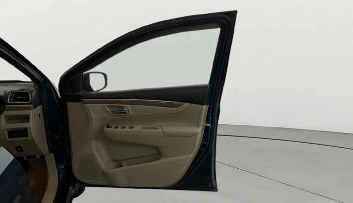2022 Maruti Ciaz ZETA 1.5 SHVS MT PETROL, Petrol, Manual, 53,833 km, RHS Front Door