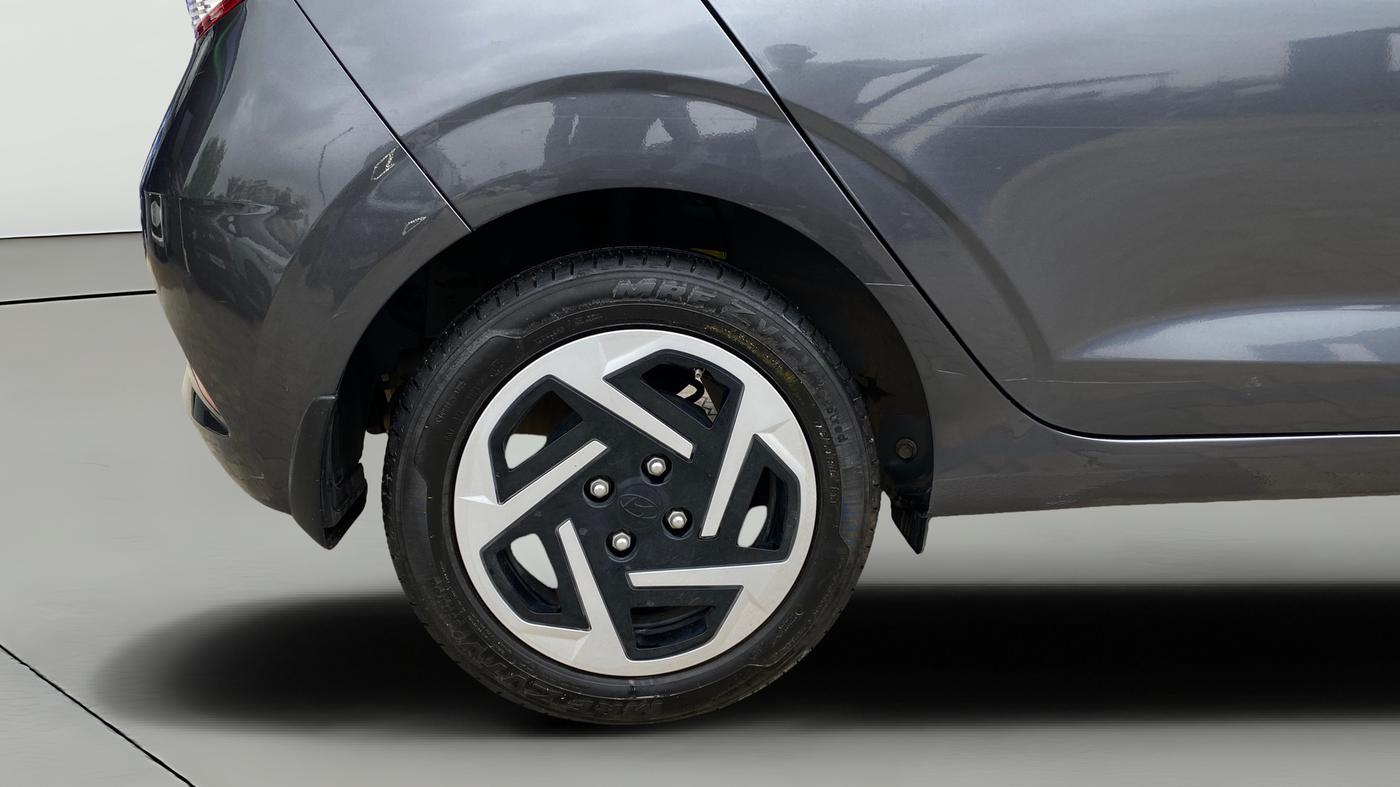 2025 Hyundai Grand i10 Sportz 1.2 Hy-CNG Duo, CNG, Manual, 26,420 km, Right Rear Wheel