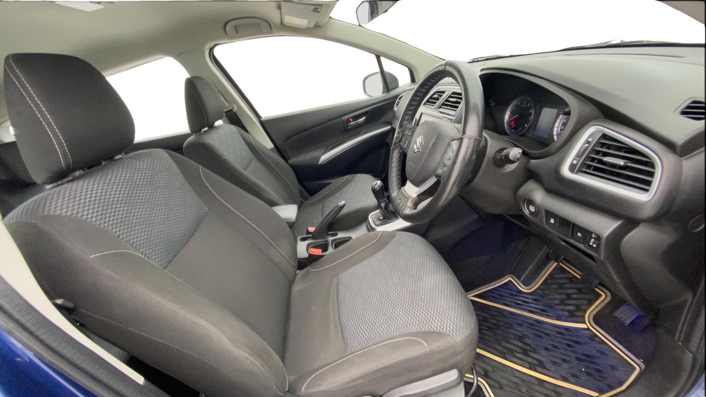2020 Maruti S Cross ZETA 1.5, Petrol, Manual, 45,112 km, Right Side Front Door Cabin