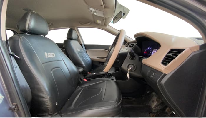 2019 Hyundai Elite i20 MAGNA PLUS 1.2, Petrol, Manual, 65,620 km, Right Side Front Door Cabin