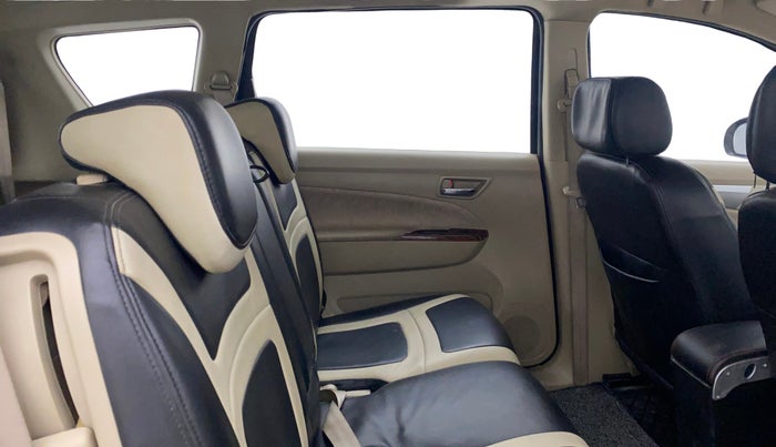 2013 Maruti Ertiga ZXI, Petrol, Manual, 70,324 km, Right Side Rear Door Cabin