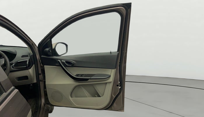 2017 Tata Tiago XT PETROL, Petrol, Manual, 88,234 km, RHS Front Door