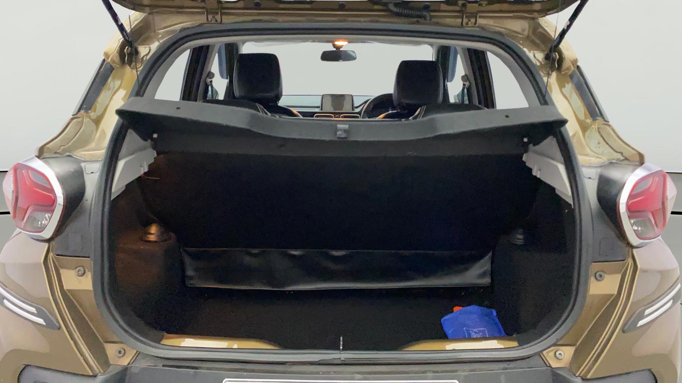 2022 Tata PUNCH ACCOMPLISHED MT, Petrol, Manual, 30,465 km, Boot Open Zoomed View