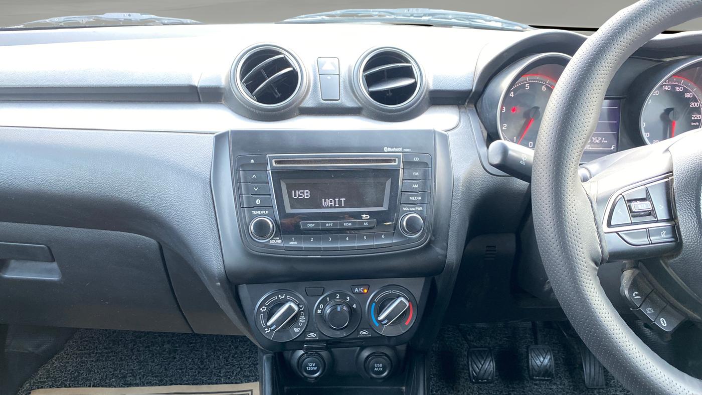 2020 Maruti Swift VXI, Petrol, Manual, 67,473 km, Air Conditioner