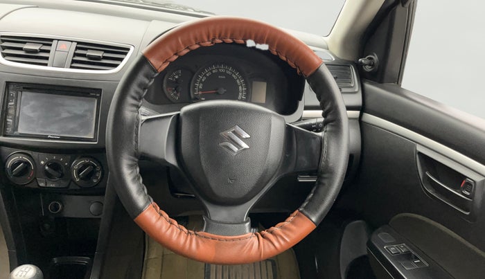 2015 Maruti Swift LXI (O), Petrol, Manual, 55,747 km, Steering Wheel Close Up