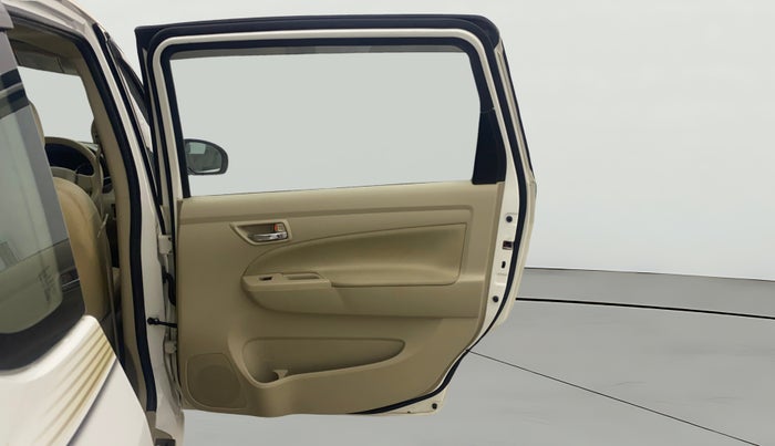 2016 Maruti Ertiga ZDI + SHVS, Diesel, Manual, 89,362 km, RHS Rear Door