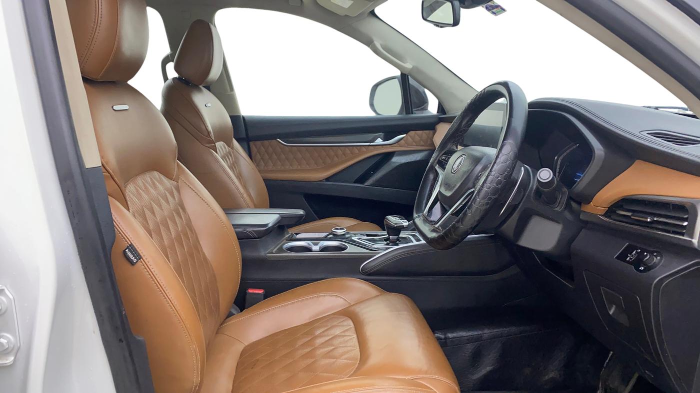 2021 MG GLOSTER SAVVY 6 STR 2.0 TWIN TURBO 4WD, Diesel, Automatic, 1,27,024 km, Right Side Front Door Cabin