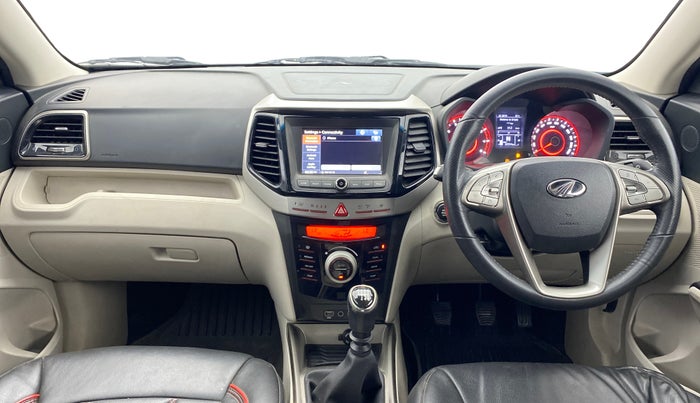 2020 Mahindra XUV300 W8 (O) 1.2 PETROL, Petrol, Manual, 26,537 km, Dashboard